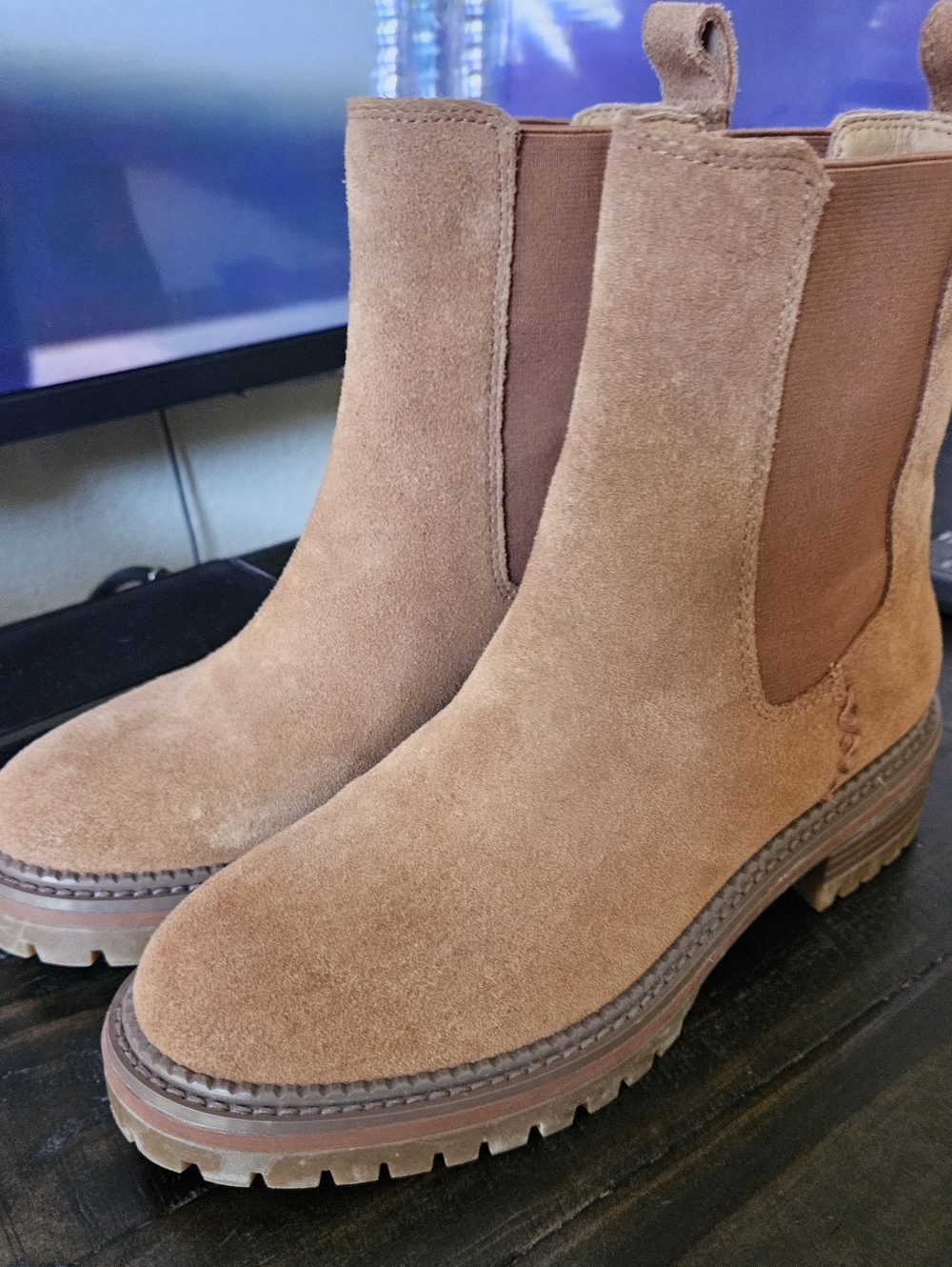 New Crown Vintage Suede Ankle Boots